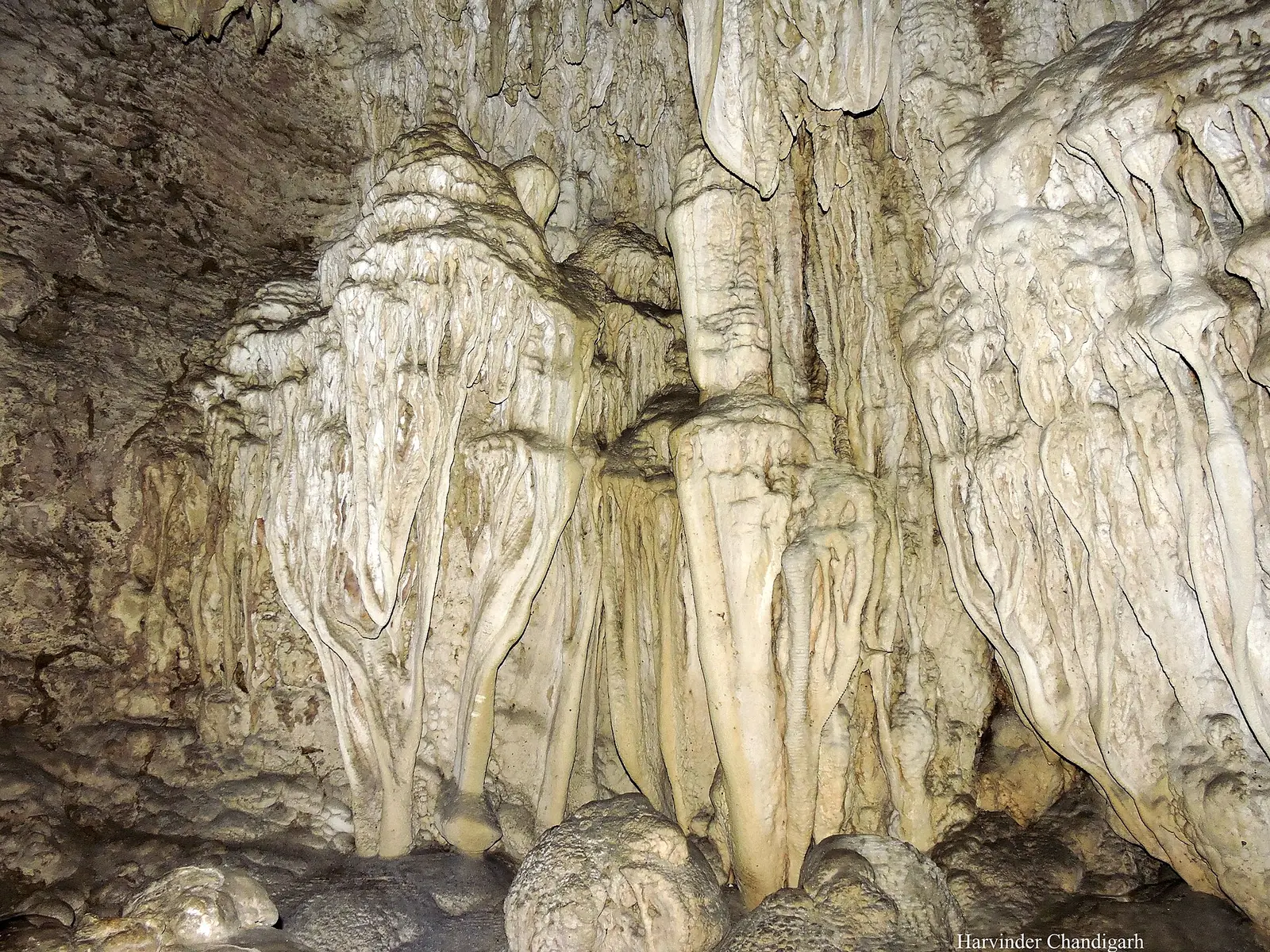 Baratang Island Travel Guide: Caves, Mud Volcano & Convoy Tips
