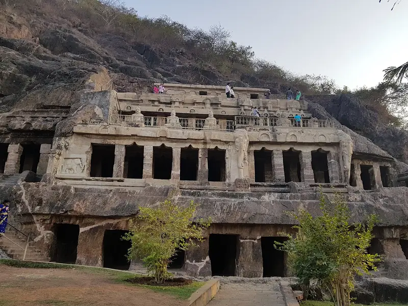 Undavalli Caves, Vijayawada