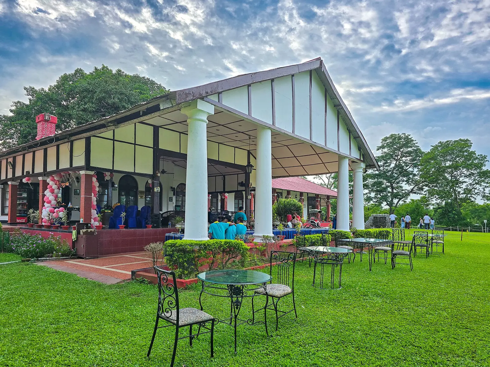 Jorhat Travel Guide: Tea Estates & Gateway to Majuli