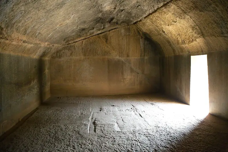 Lomas Rishi Cave, Barabar Caves