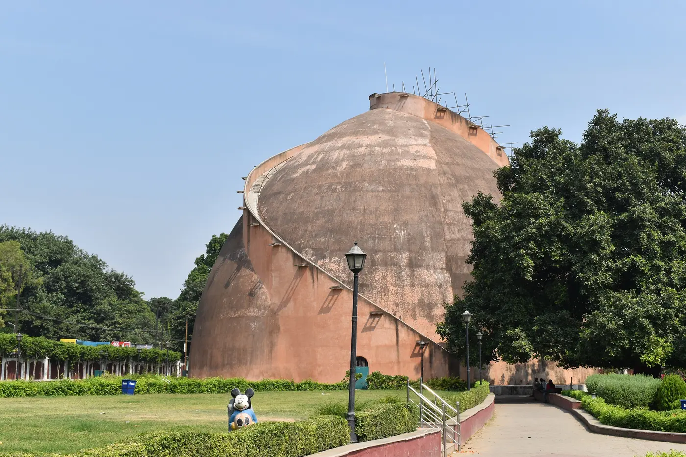 Golghar, the beehive-shaped British-era granary with its spiral exterior staircase, Patna