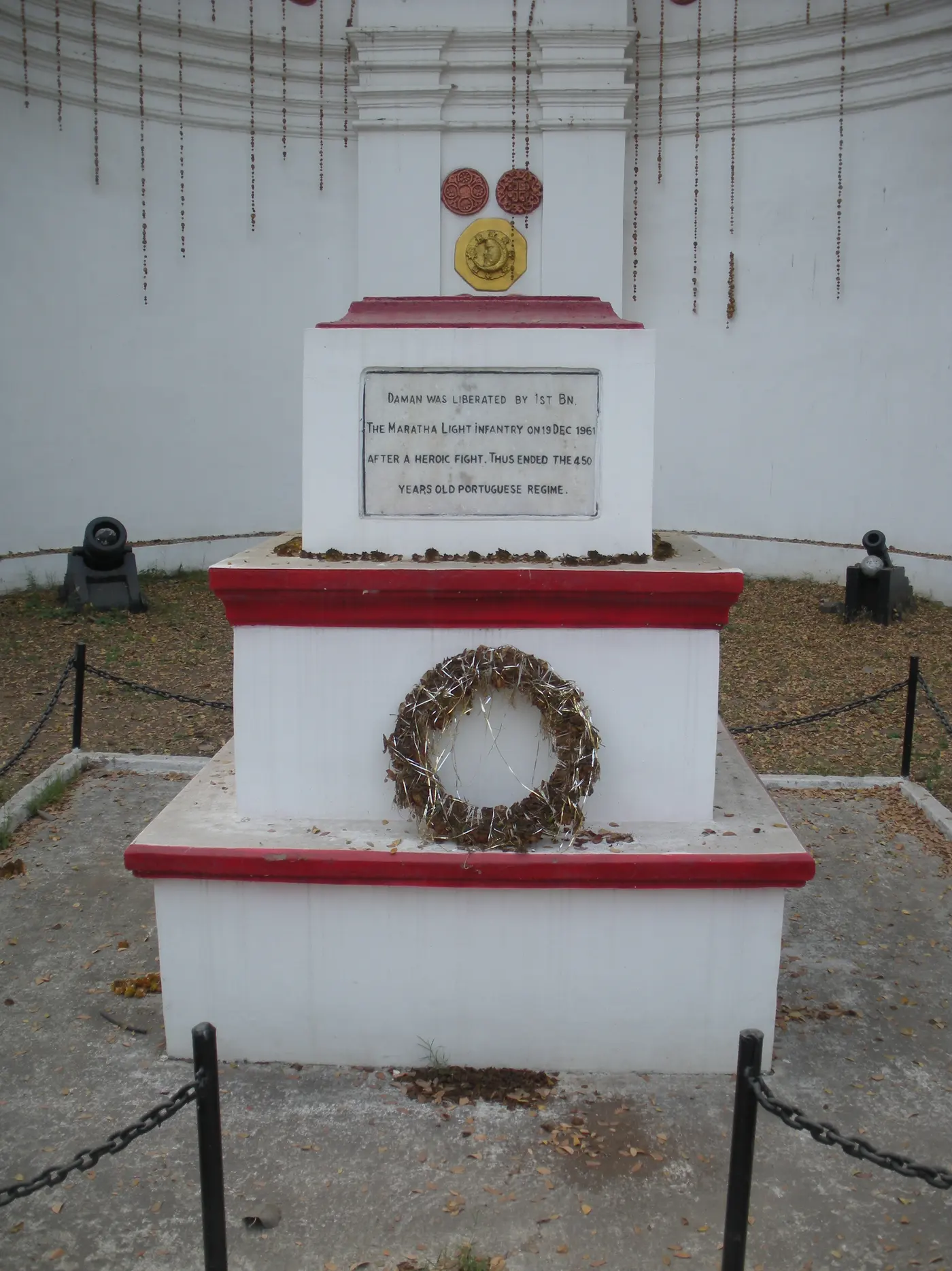 The white Freedom Memorial inside Moti Daman Fort, marking the 1961 liberation that ended 450 years of Portuguese rule