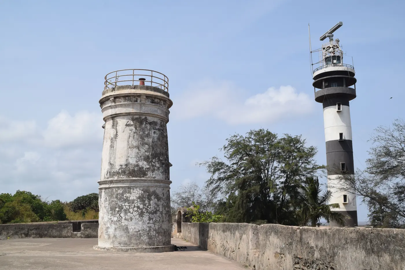 The old and new Daman lighthouse towers inside Moti Daman Fort