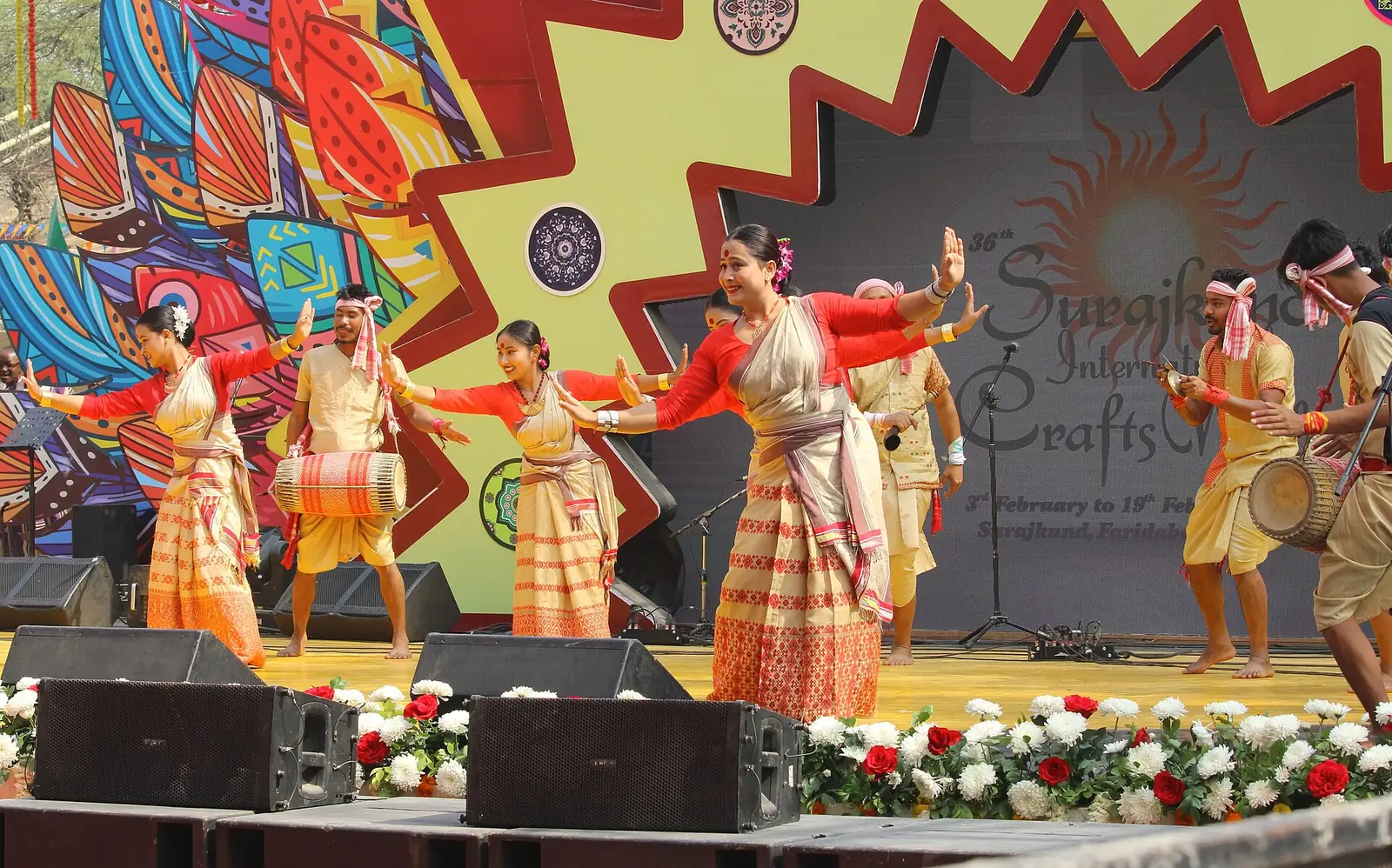 Surajkund Travel Guide: Crafts Mela & Ancient Sun Reservoir