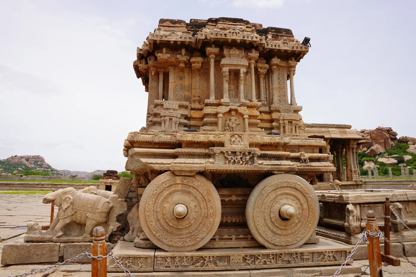 Stone chariot at the Vittala Temple complex in Hampi, Karnataka