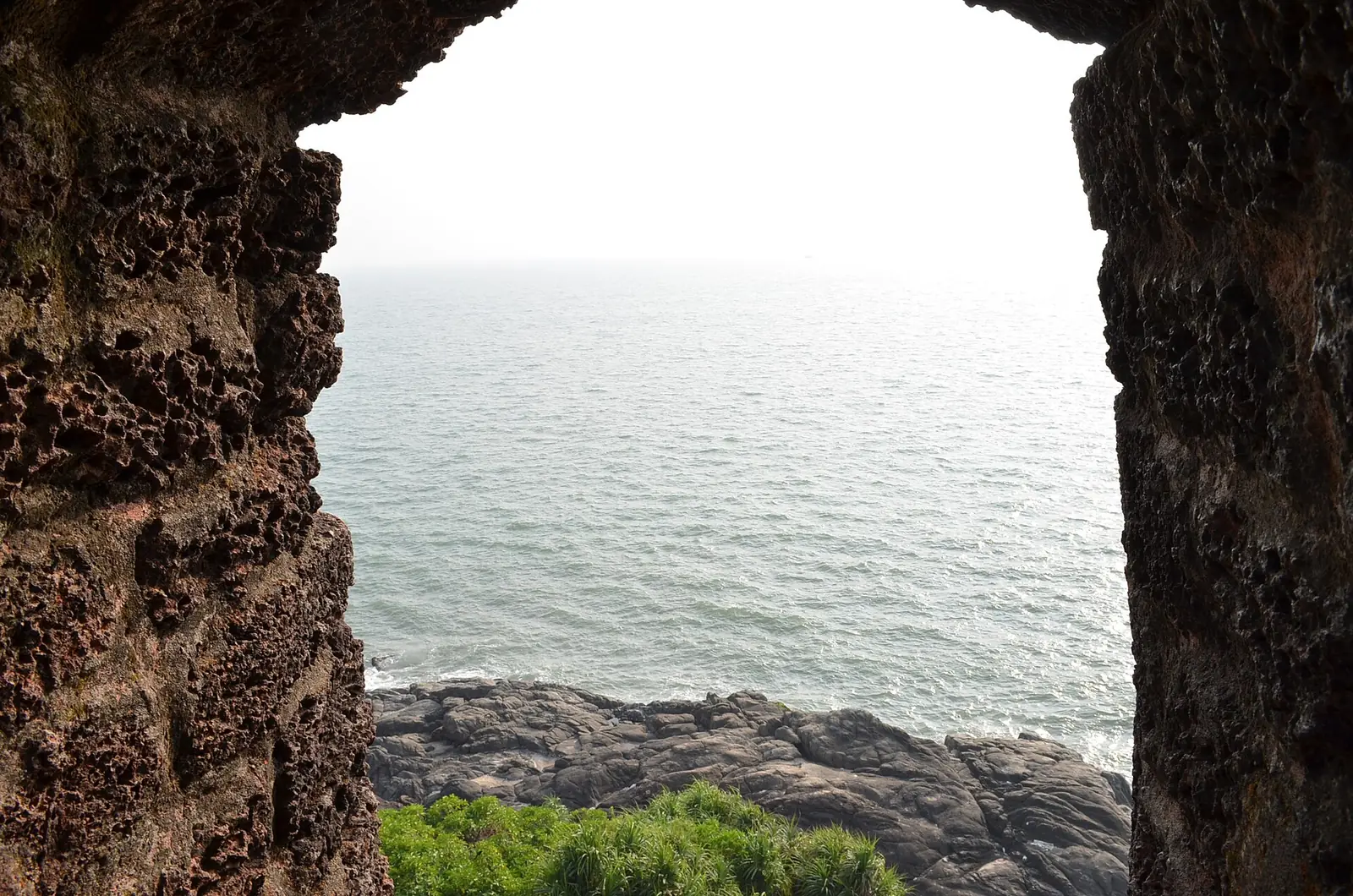 Bekal Travel Guide: Fort, Beach & North Kerala's Quiet Coast