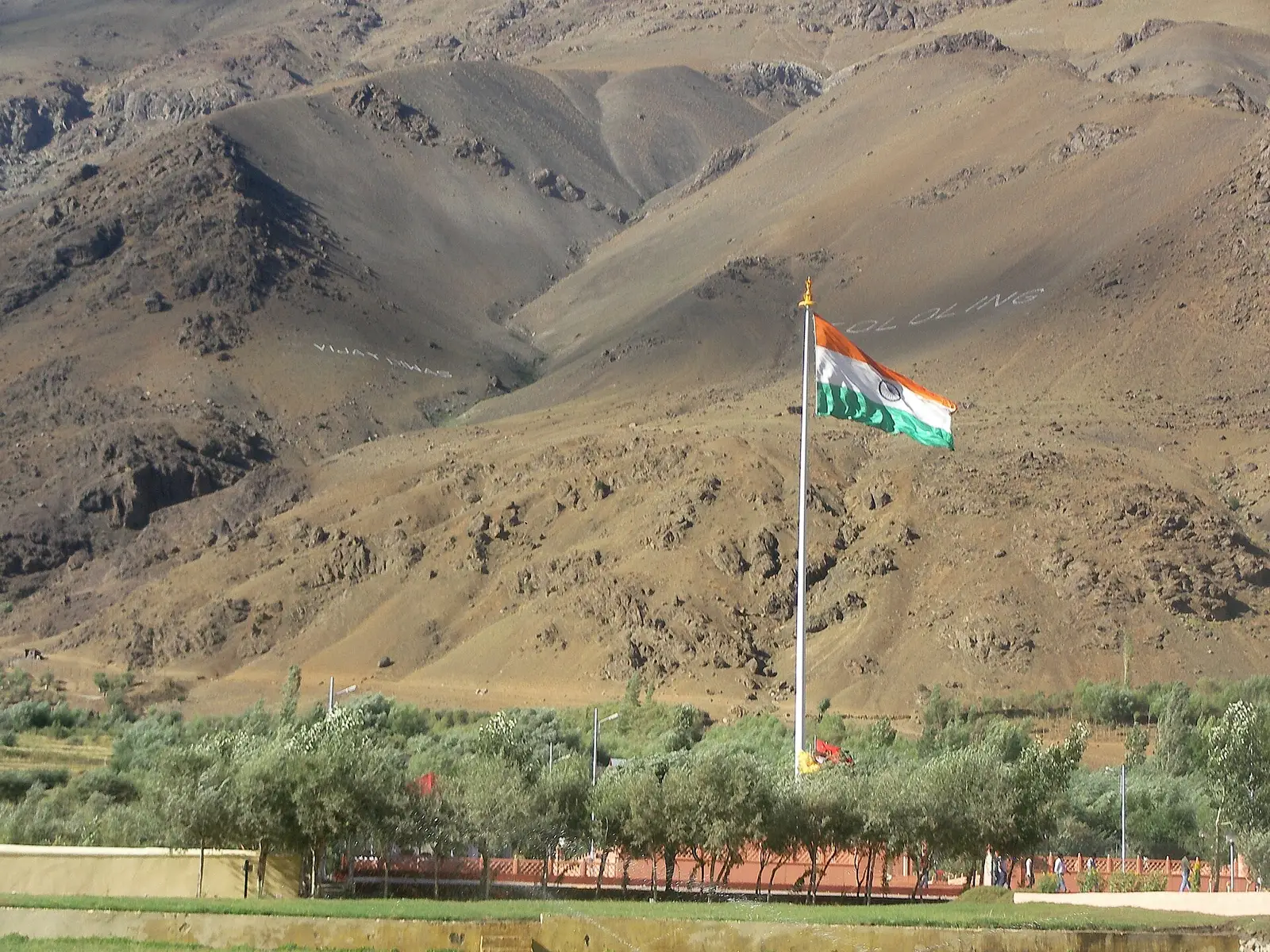 Drass Travel Guide: Kargil War Memorial & the Gateway to Ladakh