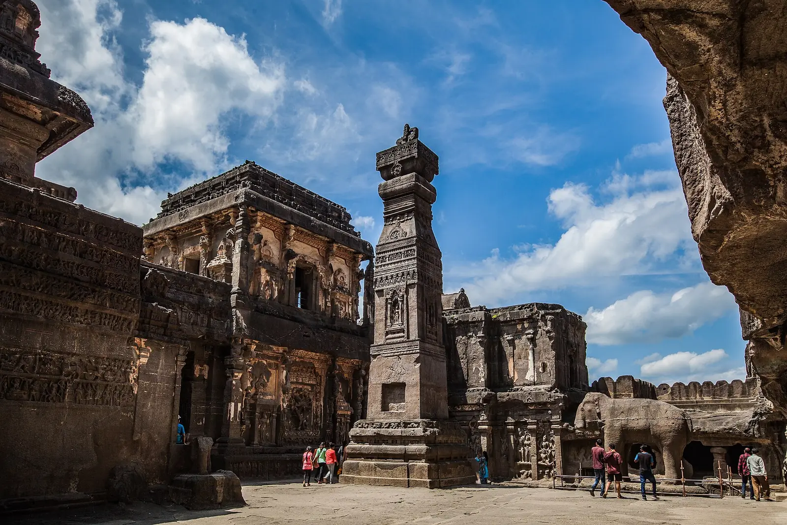 Ajanta & Ellora Caves Travel Guide: History, Timings & Tips