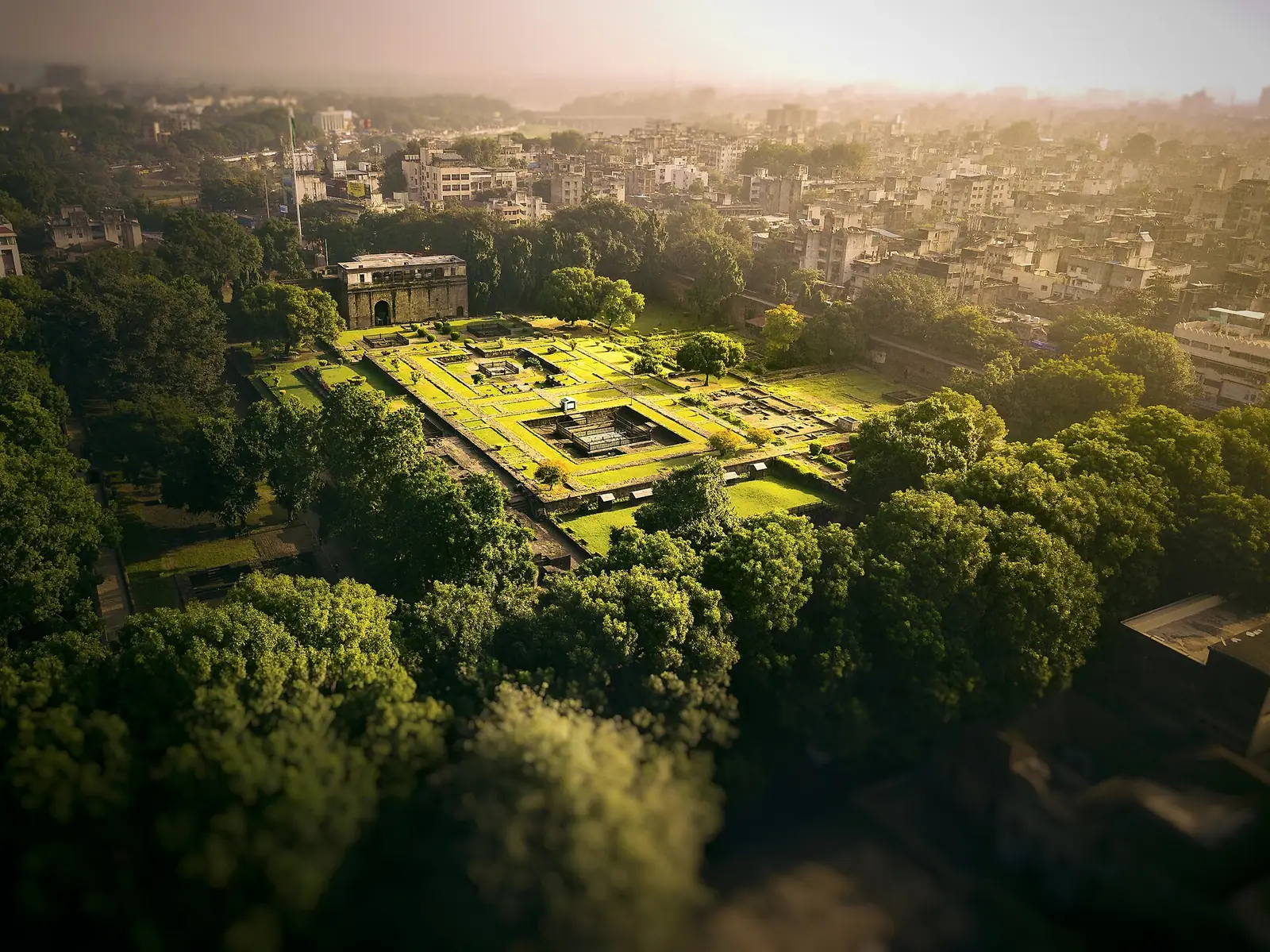 Pune Travel Guide: Shaniwar Wada, Sinhagad & City Guide