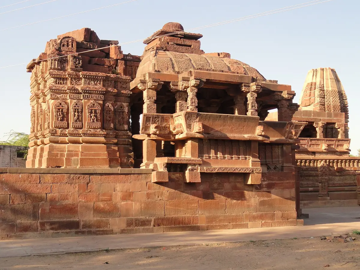 Osian Travel Guide: Desert Temples & Tips
