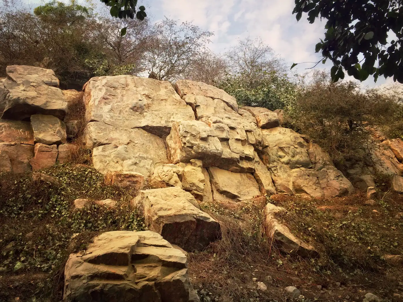 Govardhan Travel Guide: Hill, Parikrama & Temples