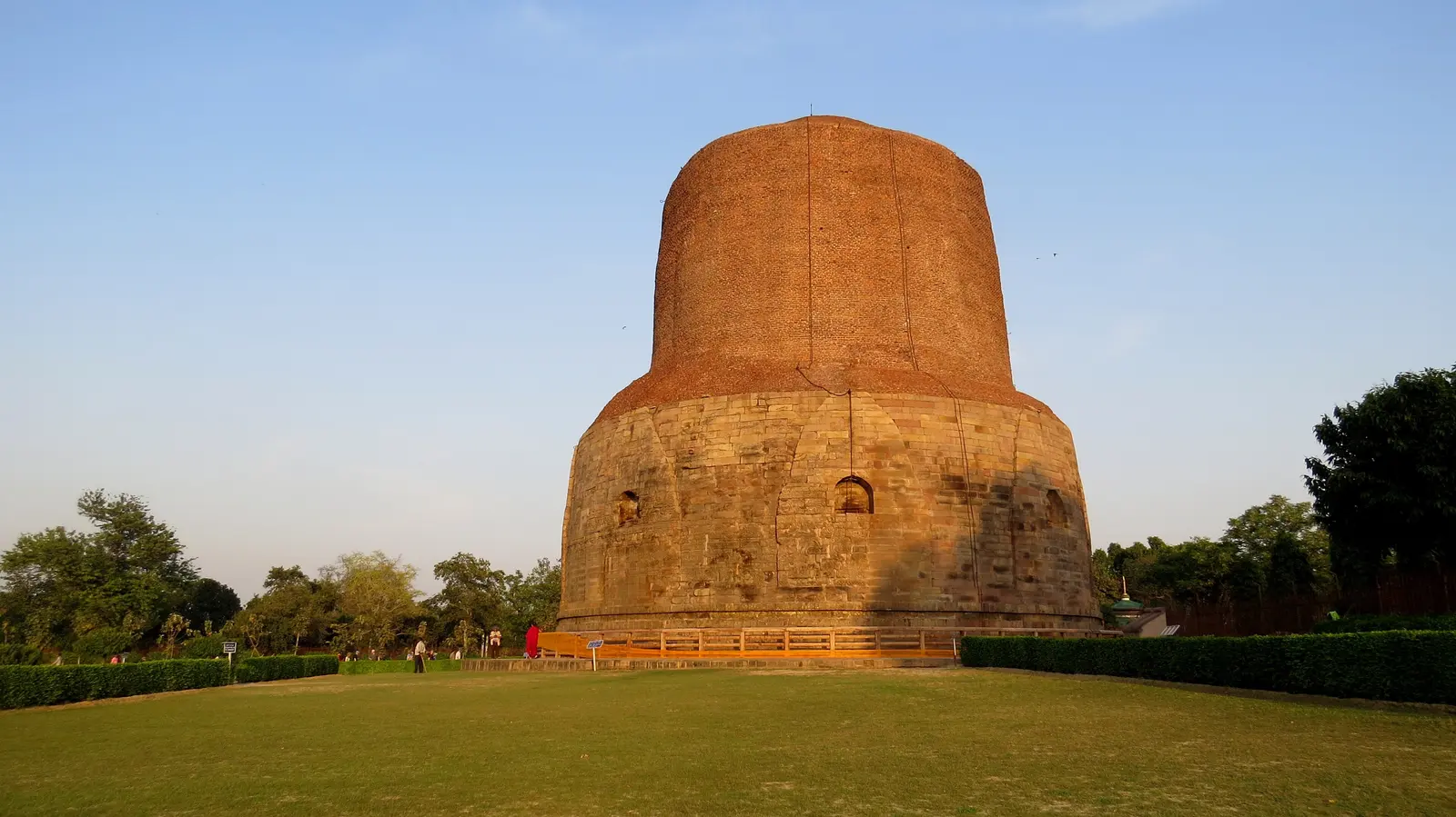 Dhamek Stupa at Sarnath near Varanasi