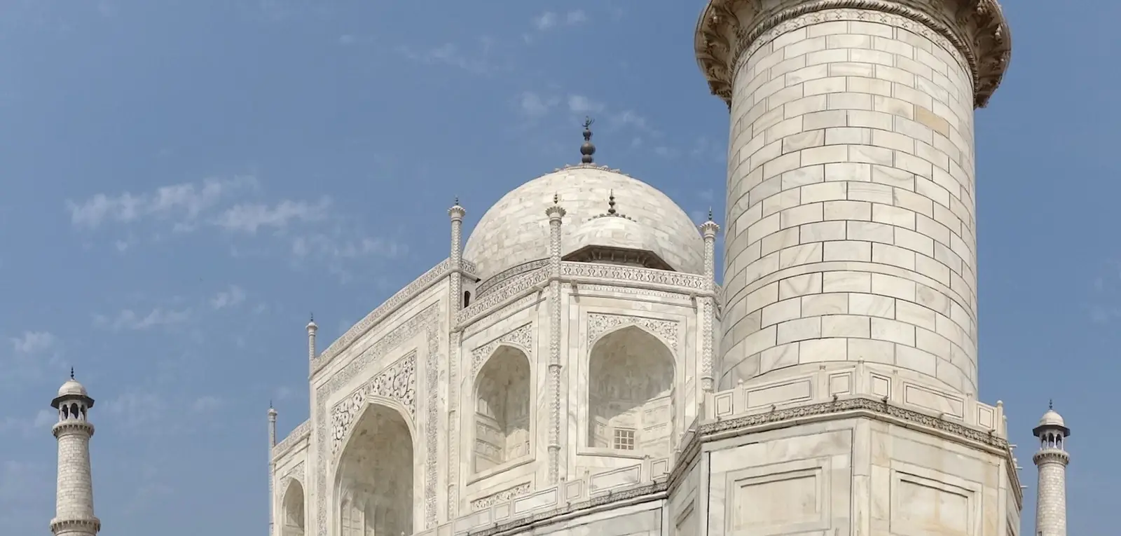 Uttar Pradesh Travel Guide: Taj Mahal, Varanasi & Lucknow