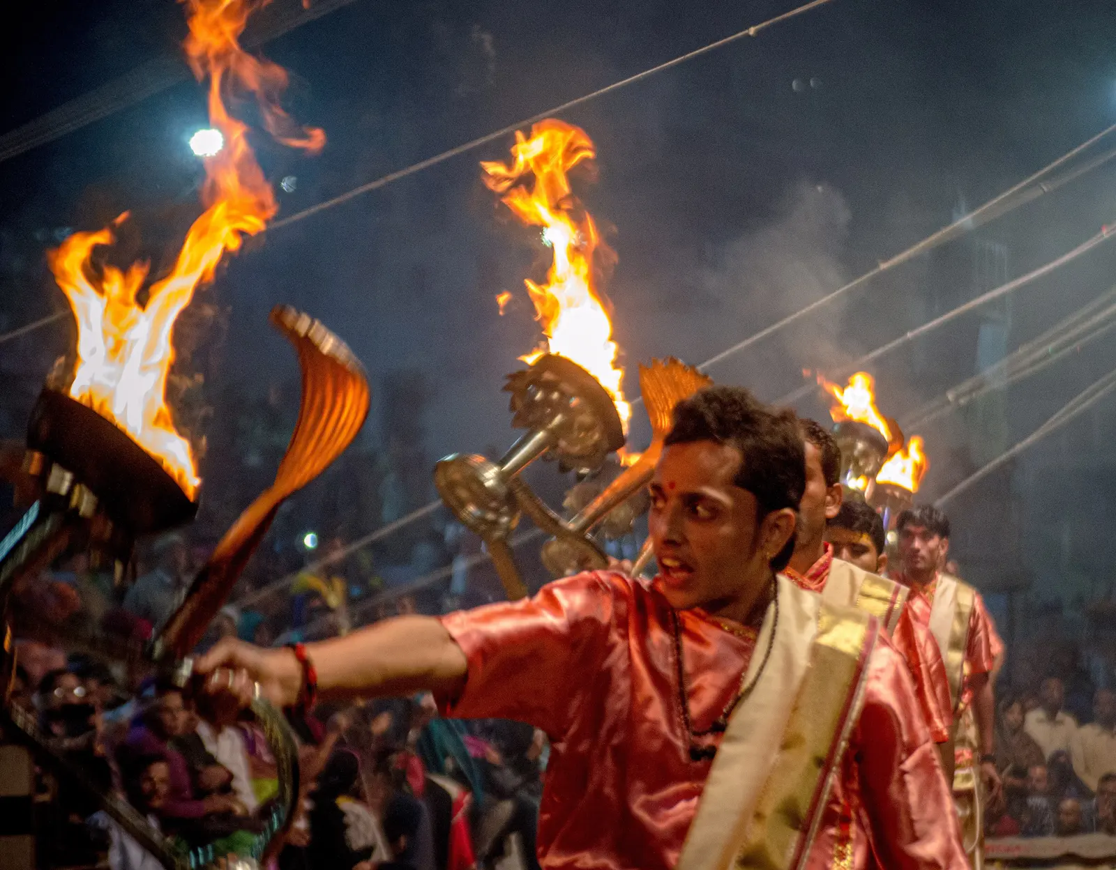 Varanasi Travel Guide: Ganga Ghats & Ganga Aarti