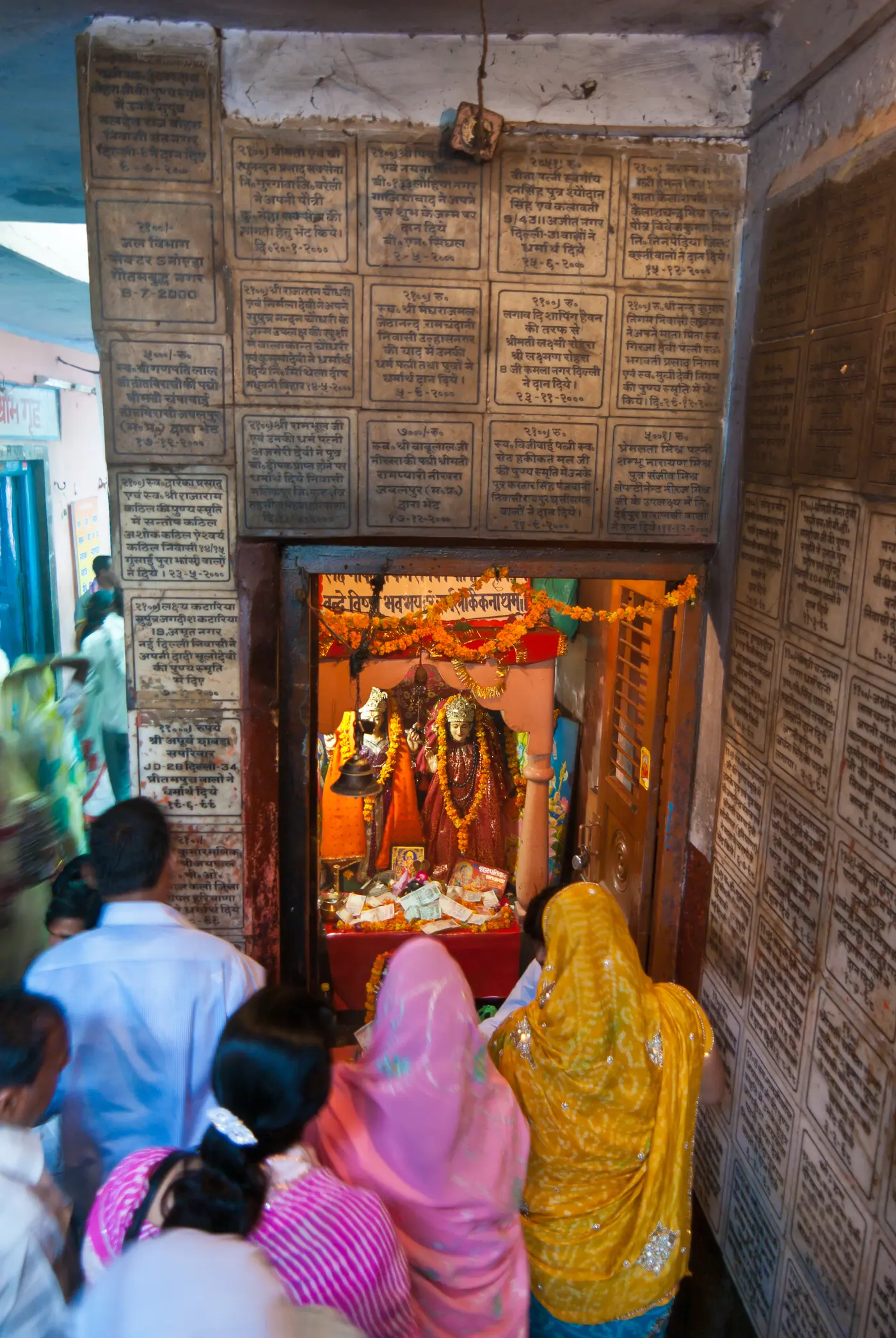 Mansa Devi Temple complex atop Bilwa Parvat hill overlooking Haridwar, with the cable car ropeway visible
