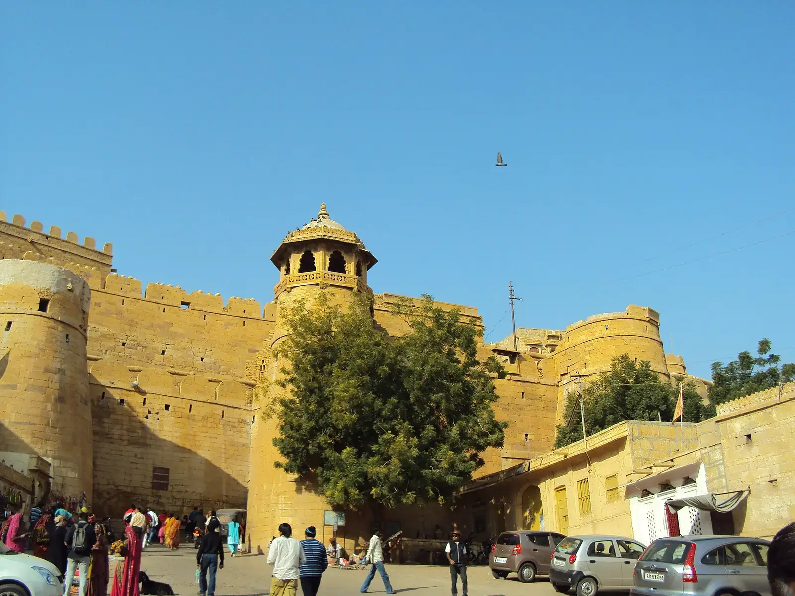 The gateway and walls of Jaisalmer Fort