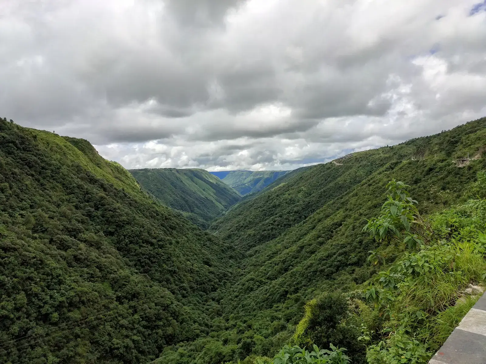 The green Mawkdok Dympep valley on the road from Shillong to Sohra