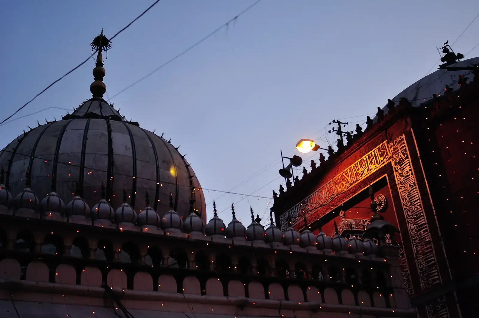 The dome of the Hazrat Nizamuddin Auliya dargah at dusk, Delhi