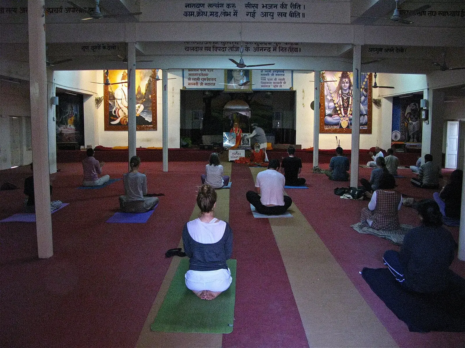 A morning yoga class at Parmarth Niketan ashram, Rishikesh